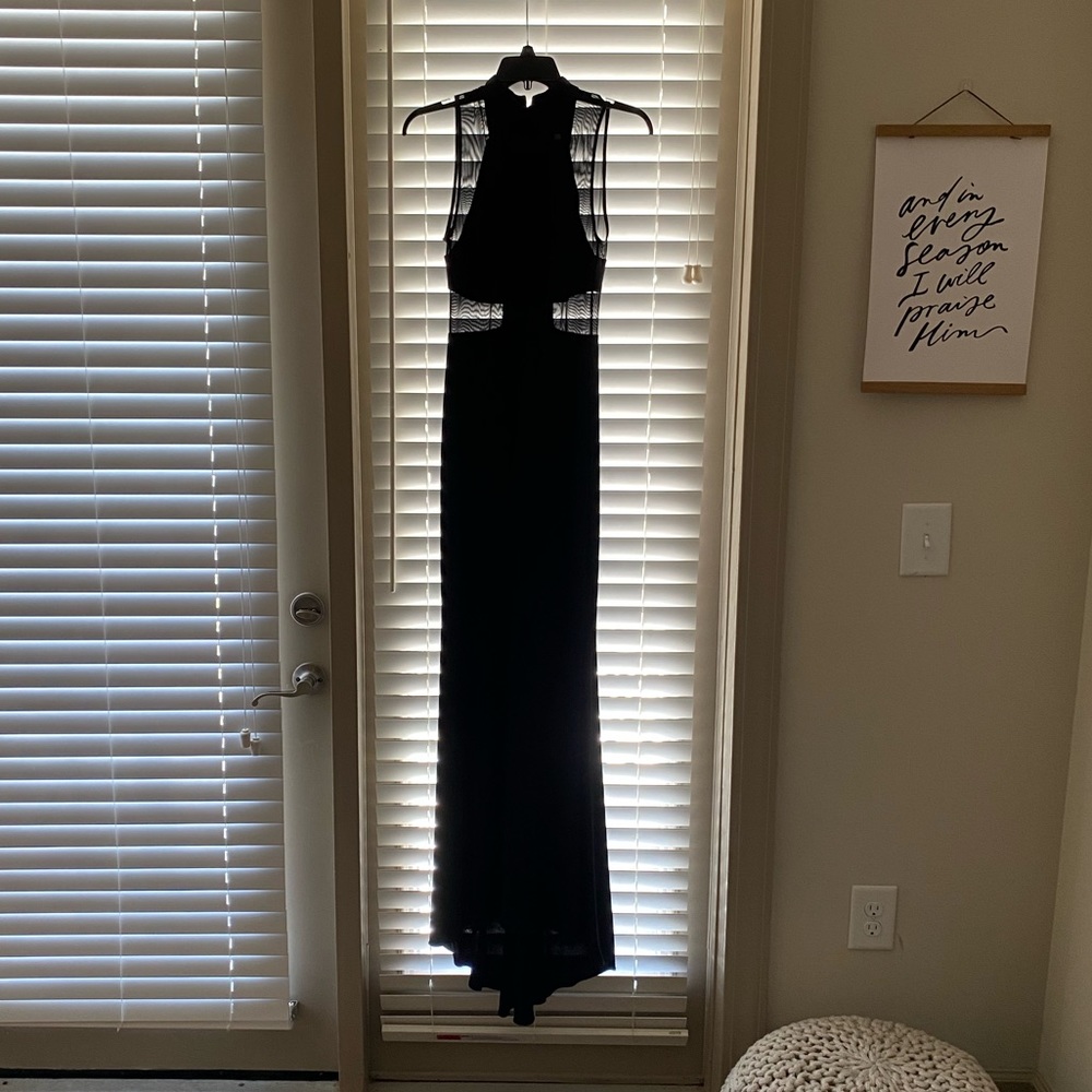 Black evening gown. Size 4. Mesh detailing.